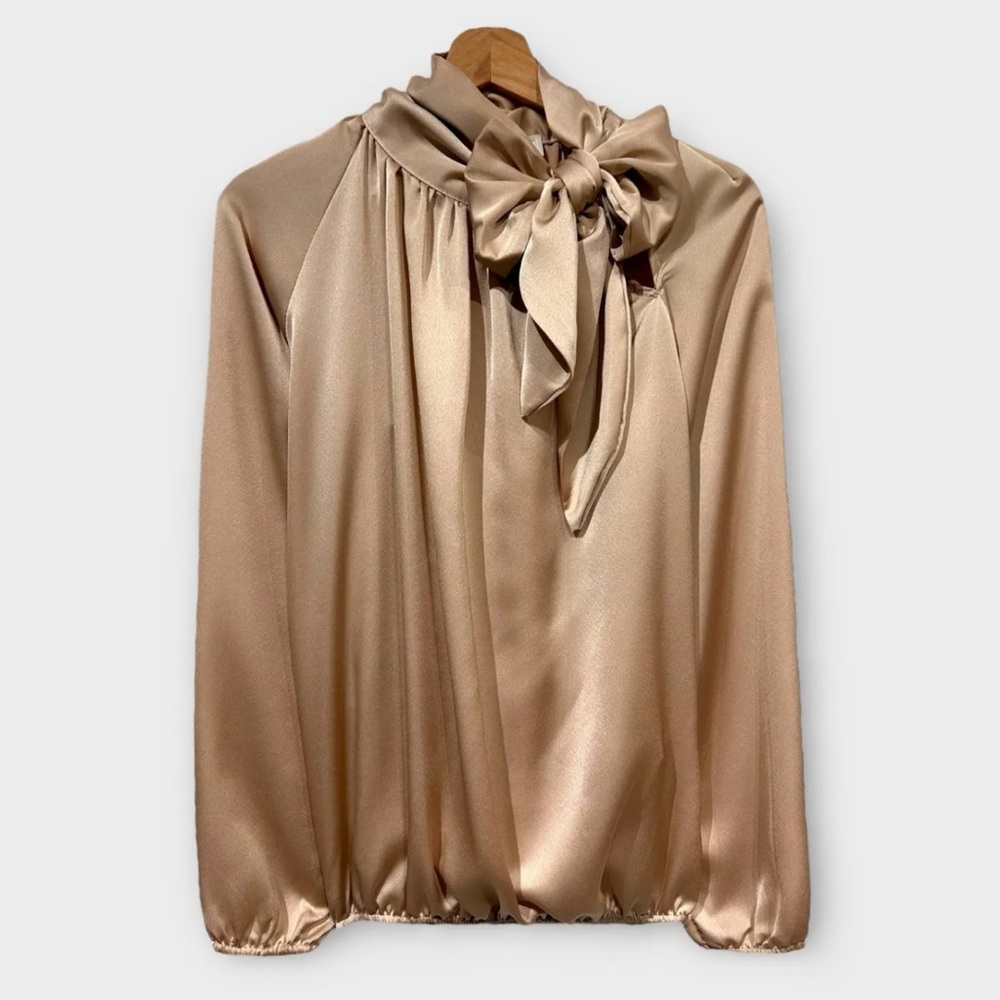 MADE IN ITALY Elegant Satin Bow Blouse